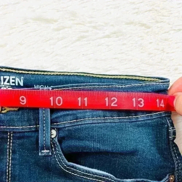 Levi’s Denizen High Rise Faded Webbed Stretch Denim Jean Shorts Size 11 (W30) - Picture 13 of 14